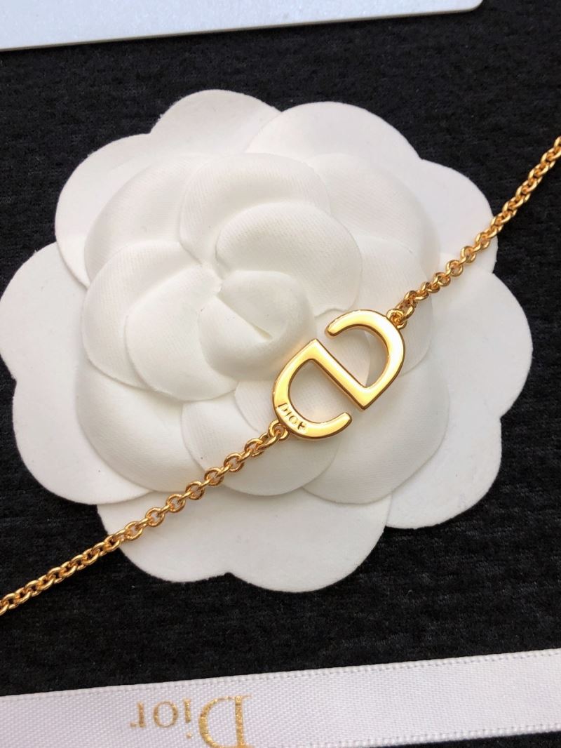 chr1st1an D10r bracelets